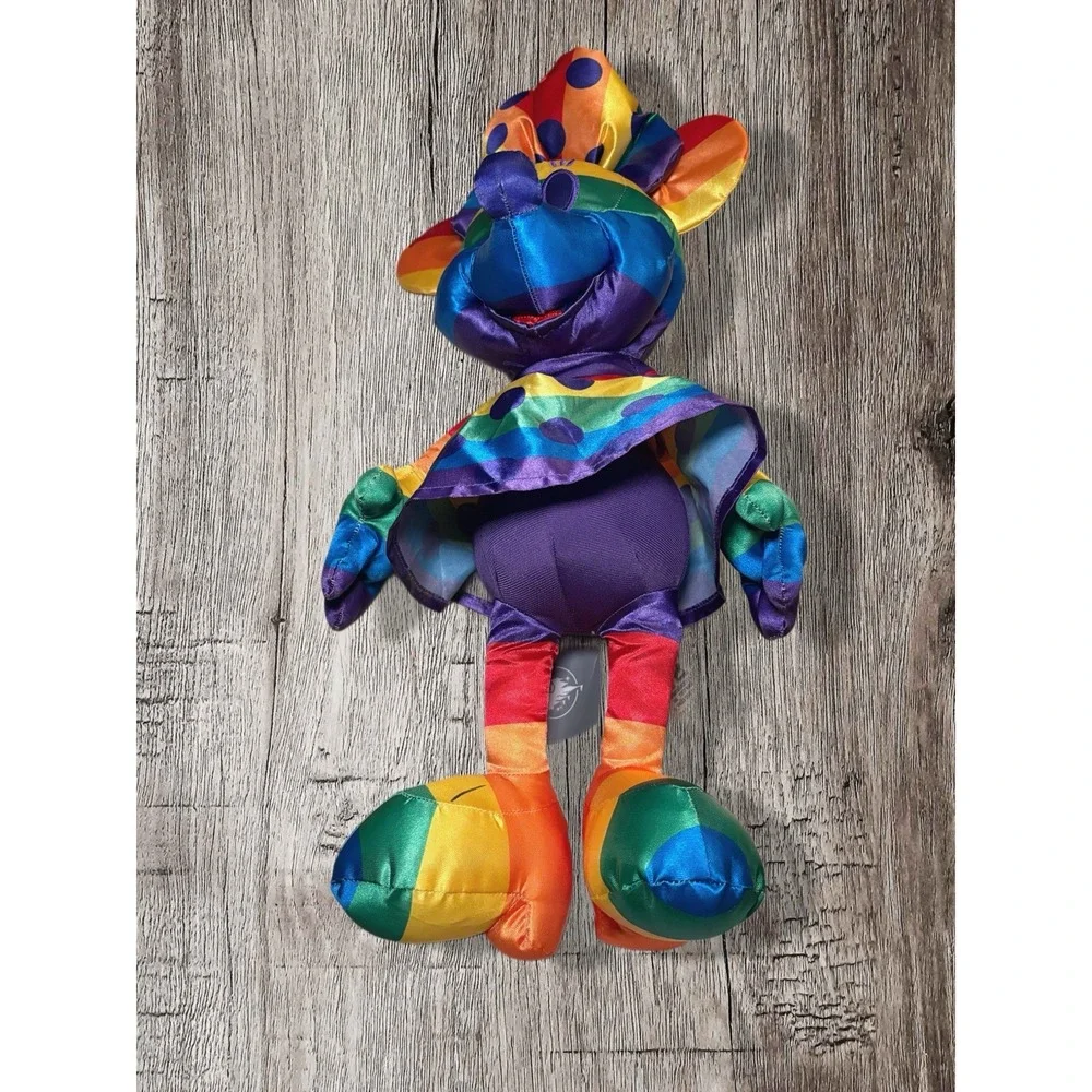 Disney Store Rainbow Collection 18